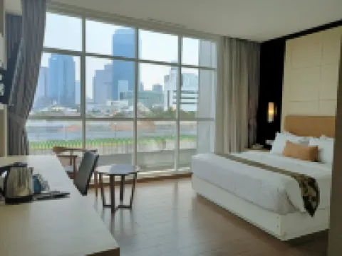 Terraz Tree Hotel Jakarta Hotels near Balai Kartini