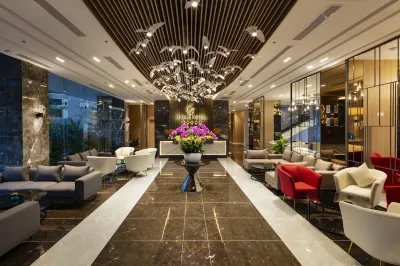 DQua Hotel  Các khách sạn ở Vạn Thạnh