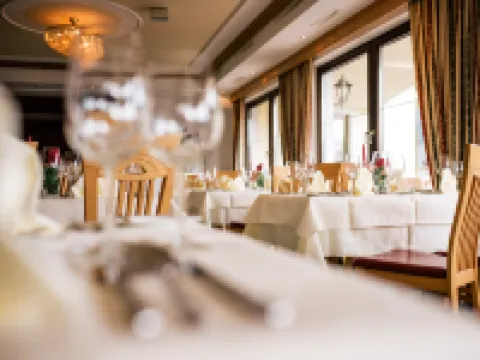 Hotel Garni Alpenruh-Micheluzzi Hotels in Serfaus