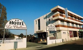 Hôtel le Quai 9 , ex le Challans