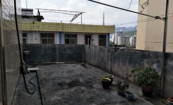 Hongjie Apartment (Yingfeng East Road)
