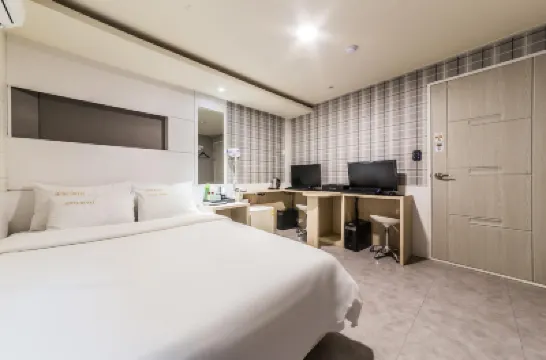 โรงแรมไชน์ โรงแรมใกล้จงโน