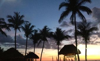 Playa Tropical Resort Hotel