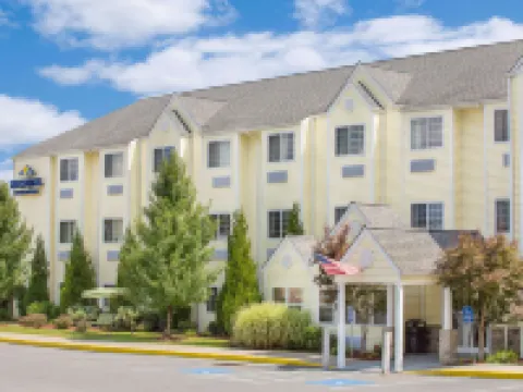 Microtel Inn & Suites by Wyndham Beckley East Hotels in Beckley