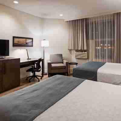 Best Western Plus Montreal East Rooms