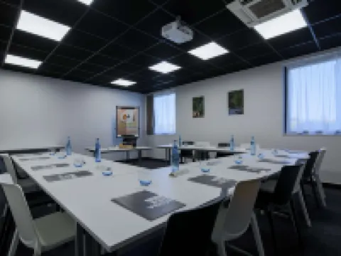 Campanile Carcassonne Est - la CITÉ โรงแรมในจังหวัดโอด