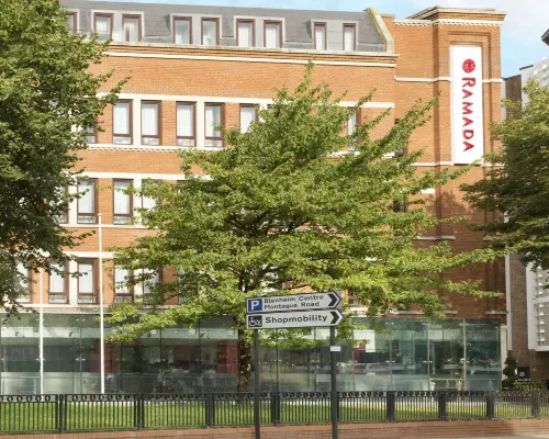 Ramada by Wyndham Hounslow - Heathrow East Featured Photos