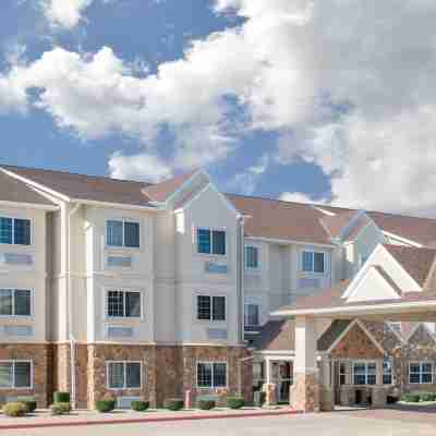 Microtel Inn & Suites by Wyndham Quincy Hotel Exterior