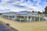 Aloha Central Luxury Accommodation - Bãi đậu xe