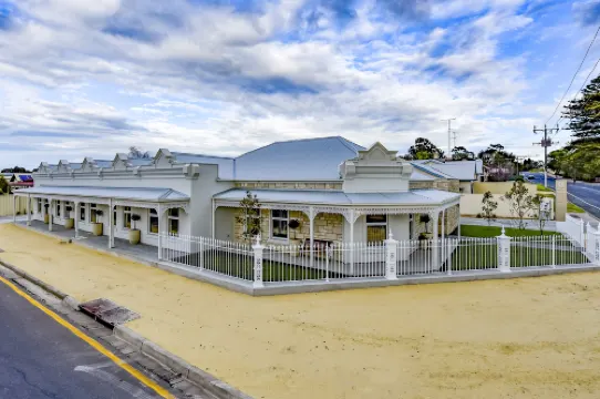 Aloha Central Luxury Accommodation