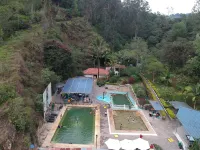 Paraiso Termal Hotel a Macheta