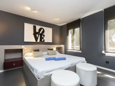 Campille Các khách sạn gần Puerto Azul