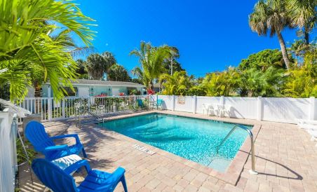 Driftwood at Anna Maria Island Inn - Housity