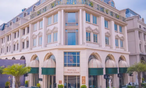 Regal Collection House