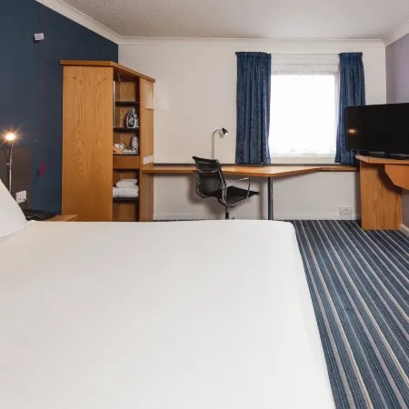 Holiday Inn Express NORTHAMPTON - SOUTH by IHG