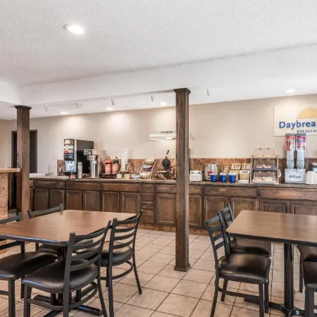 Days Inn by Wyndham Russell