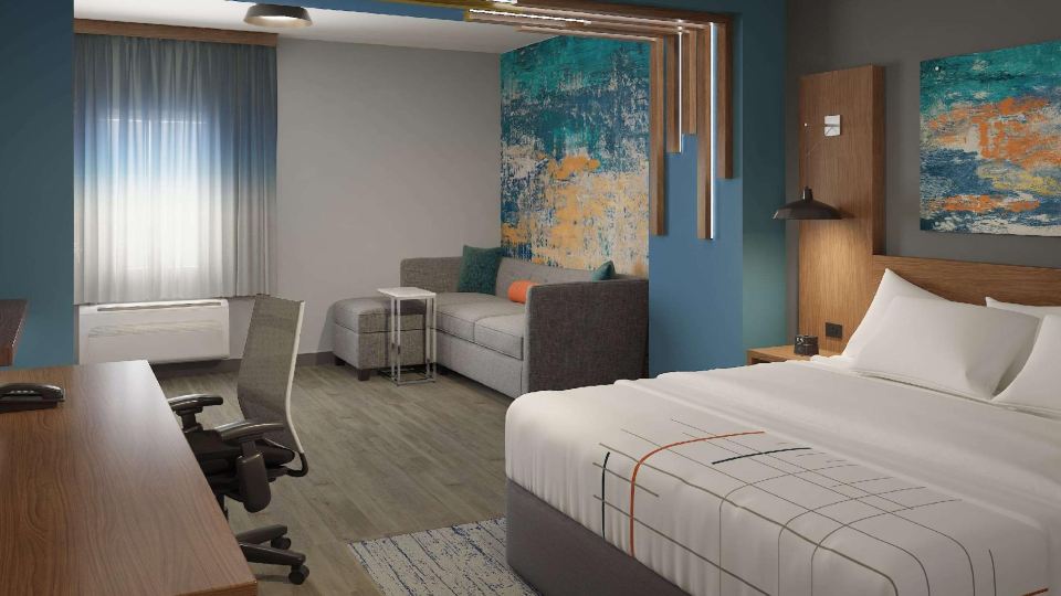 LaQuinta Suites by Wyndham South Bend Notre Dame Area