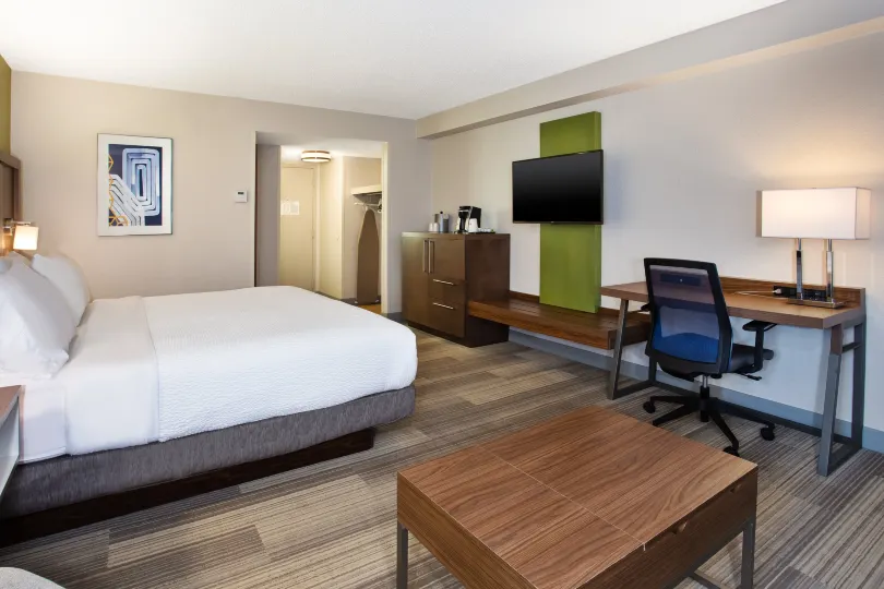 Holiday Inn Express Nashville Airport