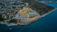 LURES HOTEL