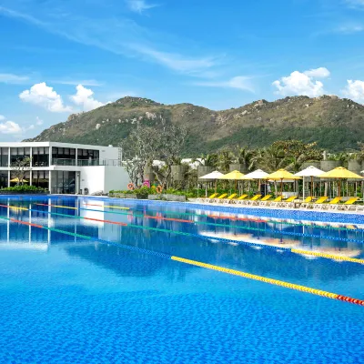 Oceanami Villas & Beach Club - By Managed Sai Gon Thang Long Group Hotels near Quảng trường thả diều - Phước Hải Second Homes
