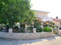 Dević Hotels in Sukosan