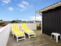 "Yvette" - 150m from the Sea