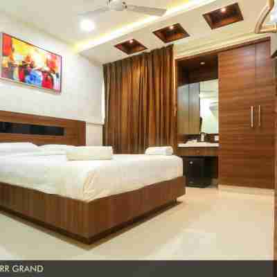 Hotel Srr Grand Rooms