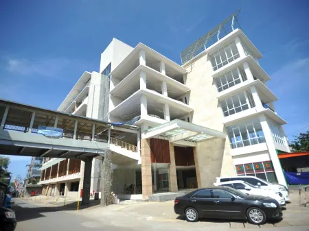 Laut Biru Resort Hotel