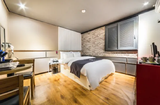 Incheon Dongam Duruwa Отели рядом с достопримечательностью «Juan Central Church»