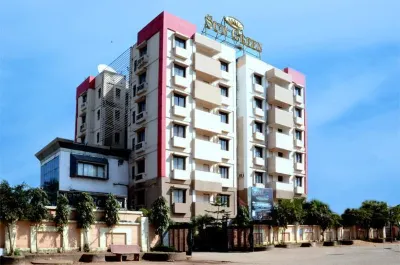 Hotel Sun Green Hotels near Symphony Mall