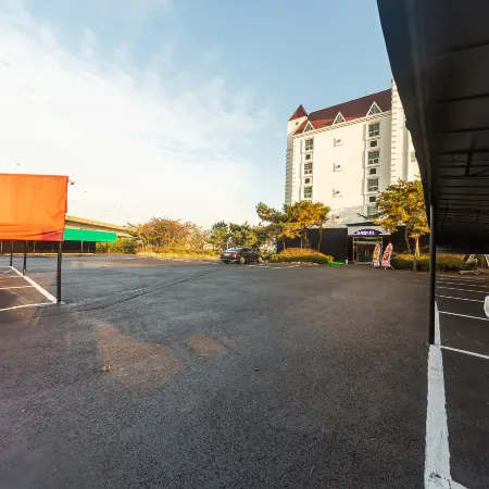 Dangjin Blanc Hotel