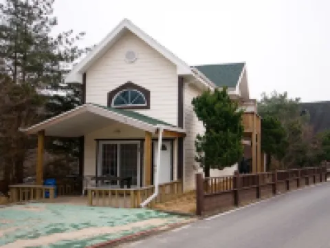 楊平郡龍門山綠色旅館 鄰近龍門寺的酒店