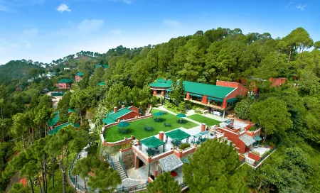 Baikunth Resort, Kasauli by Leisure Hotels