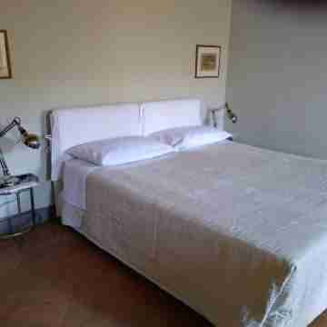 Volterra - Palazzo Contugi (XIV Sec) Rooms