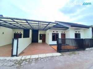 Homestay Jogja Jakal By Simply Homy