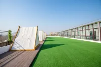 Villa Huabei (Qingnian Road) Hotels near Juye Station