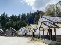 Kami Yuland Hotels in Kami