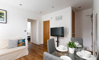 Skyvillion - 2 Bed Apartment in Ladbroke Grove