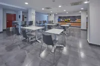 City Express by Marriott Tijuana Río - breakfast