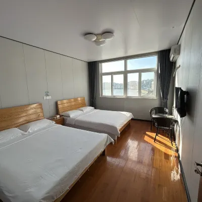 Lin Ayi's Home Hotels near Golden Beach