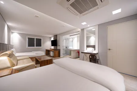 Daegu Seongseo Regency Отели рядом с достопримечательностью «The ARC»