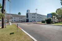 Motel 6 Brownsville, TX