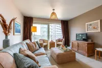 Huswell - Lovely Apartment with Lateral Sea View