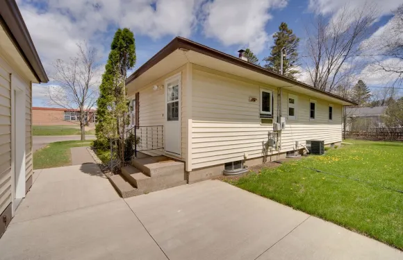 陽光克洛蓋特住宅 - 離聖路易斯河2英里！