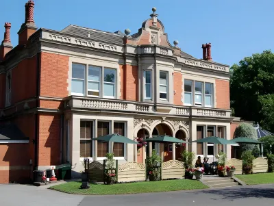 Millfields Hotel Hotels near Waltham Windmill