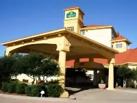 La Quinta Inn & Suites by Wyndham Oklahoma City - NW Expwy