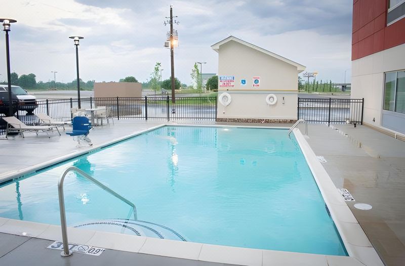 Holiday Inn Express & Suites West Memphis by IHG photo 2