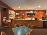 Travelers Rest Motel - breakfast