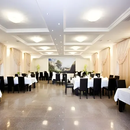 Platinum Hotel فنادق في كيشيناو