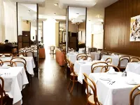 Caravelle Palace Hotel